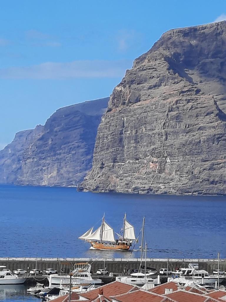 Amazing View Los Gigantes & La Gomera Lejlighed Acantilado de los Gigantes Eksteriør billede